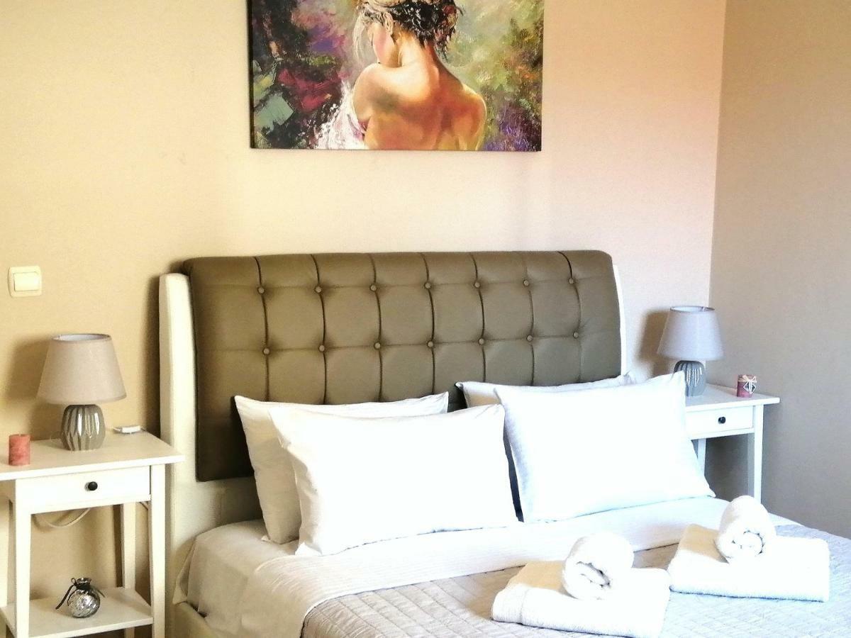 Odyseia Apartments At The Center Of Chania La Canea Esterno foto